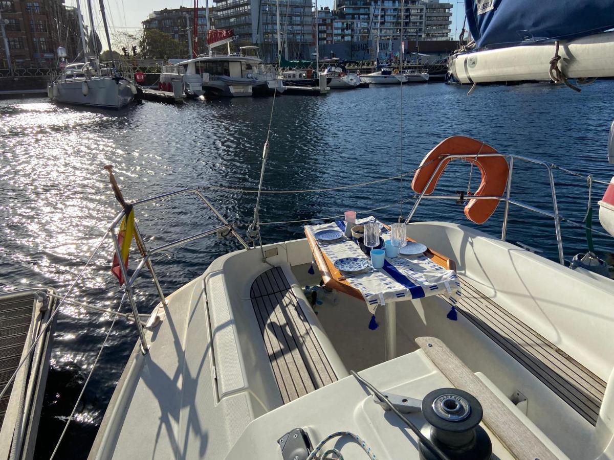 Unieke Slaapervaring Op Een Zeilboot In Het Centrum Van * Oostende
